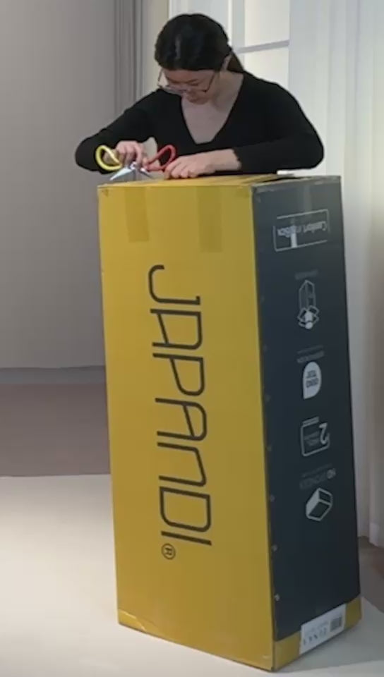 Cargar vídeo: Sofá TENKA Light Grey 2 plazas